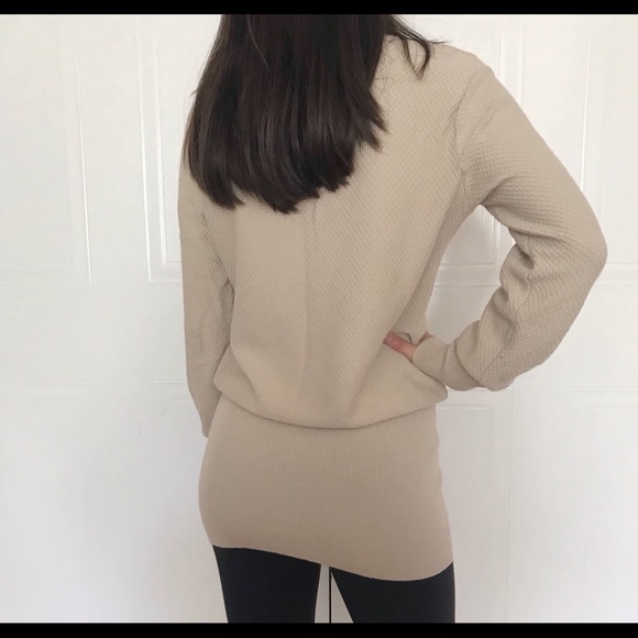 Tunic - Picture 4 of 4